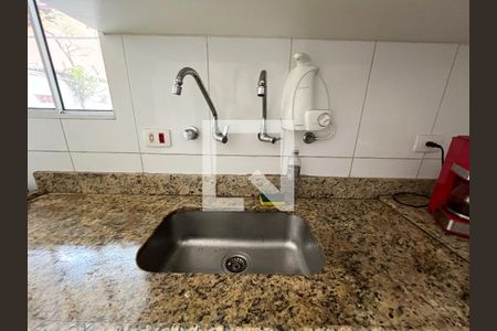 Casa à venda com 120m², 3 quartos e 1 vaga Casa à venda com 120m², 3 quartos e 1 vagaCozinha