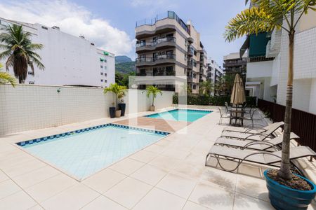 Apartamento para alugar com 66m², 2 quartos e 1 vagaPiscina