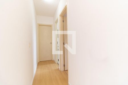 Corredor de apartamento para alugar com 2 quartos, 77m² em Vila Firmiano Pinto, São Paulo