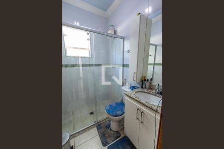 Casa de condomínio à venda com 160m², 2 quartos e 2 vagasBanheiro