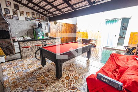 Casa de condomínio à venda com 160m², 2 quartos e 2 vagasArea gourmet