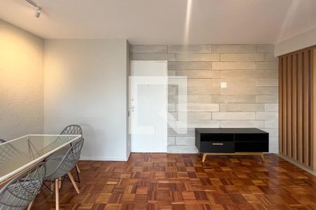 Sala de apartamento à venda com 2 quartos, 65m² em Vila Nova Conceição, São Paulo