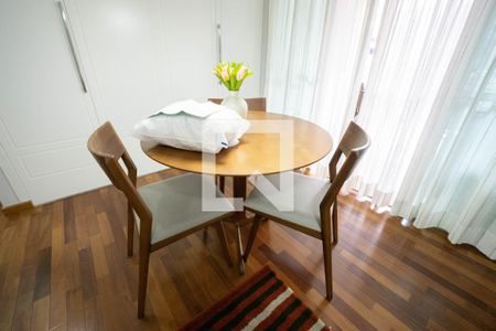 Sala de apartamento para alugar com 2 quartos, 64m² em Bela Vista, São Paulo