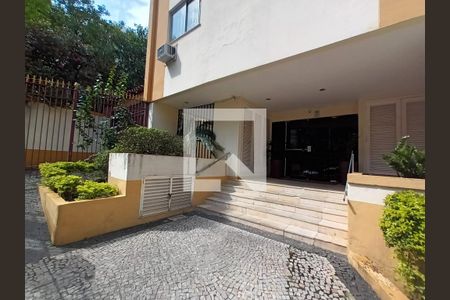 Apartamento à venda com 110m², 2 quartos e 1 vagaHall de entrada