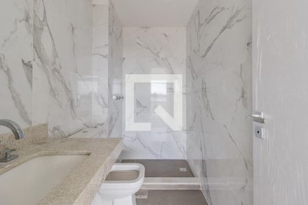 Banheiro de kitnet/studio à venda com 1 quarto, 29m² em Petrópolis, Porto Alegre