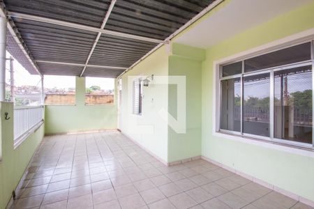 Sacada de casa para alugar com 3 quartos, 100m² em Novo Osasco, Osasco