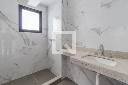 Banheiro de kitnet/studio à venda com 1 quarto, 32m² em Petrópolis, Porto Alegre