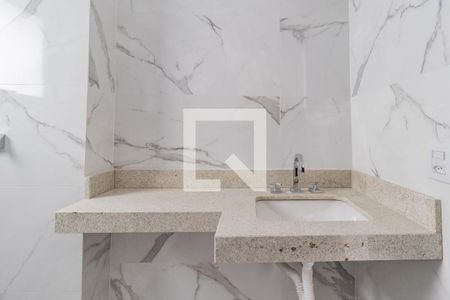 Banheiro de kitnet/studio à venda com 1 quarto, 32m² em Petrópolis, Porto Alegre