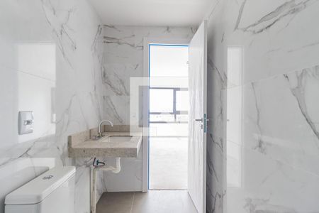 Banheiro de kitnet/studio à venda com 1 quarto, 29m² em Petrópolis, Porto Alegre