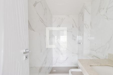 Banheiro de kitnet/studio à venda com 1 quarto, 29m² em Petrópolis, Porto Alegre