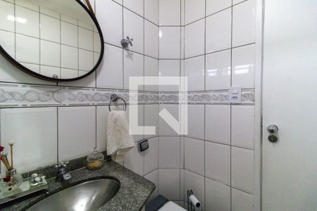 Banheiro de apartamento à venda com 2 quartos, 60m² em Cambuci, São Paulo