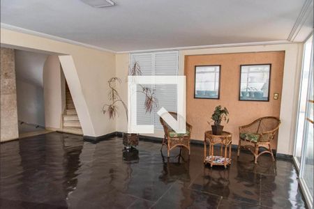 Hall de entrada de apartamento à venda com 2 quartos, 60m² em Cambuci, São Paulo