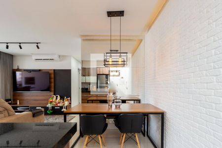Apartamento à venda com 81m², 2 quartos e 2 vagas Apartamento à venda com 81m², 2 quartos e 2 vagasSala de Jantar