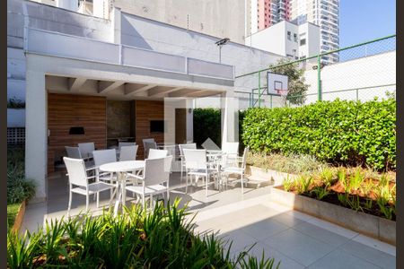 Apartamento à venda com 81m², 2 quartos e 2 vagas Apartamento à venda com 81m², 2 quartos e 2 vagasChurrasqueira