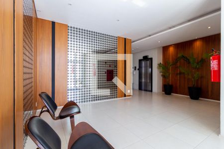 Apartamento à venda com 81m², 2 quartos e 2 vagas Apartamento à venda com 81m², 2 quartos e 2 vagasHall social