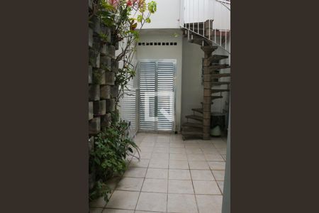 Casa para alugar com 220m², 3 quartos e 2 vagasEscritório