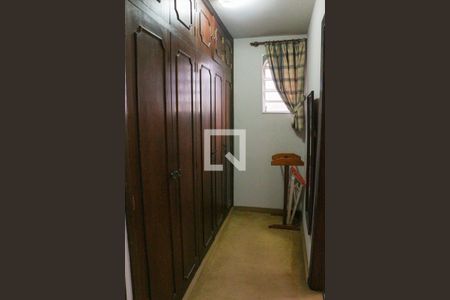 Casa para alugar com 220m², 3 quartos e 2 vagasQuarto 3