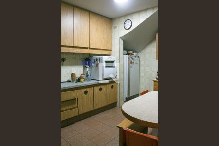 Casa para alugar com 220m², 3 quartos e 2 vagasCozinha