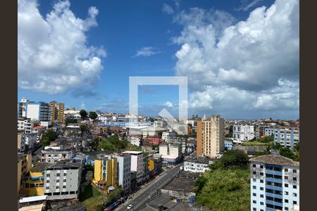 Vista da Sala de apartamento para alugar com 3 quartos, 70m² em Barbalho, Salvador