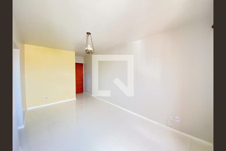 Sala de apartamento para alugar com 3 quartos, 70m² em Barbalho, Salvador