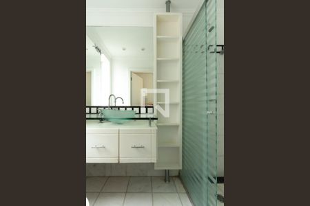 Apartamento para alugar com 75m², 2 quartos e 2 vagasBanheiro da Suíte