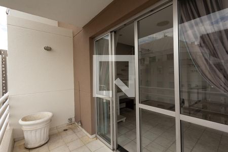 Varanda da Sala de apartamento para alugar com 2 quartos, 75m² em Indianópolis, São Paulo