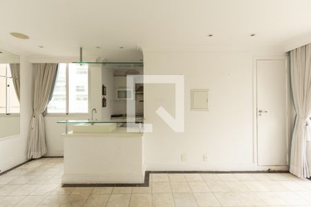 Sala de apartamento para alugar com 2 quartos, 75m² em Indianópolis, São Paulo