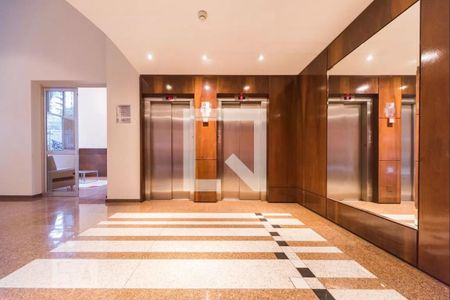 Apartamento para alugar com 75m², 2 quartos e 2 vagasHall social