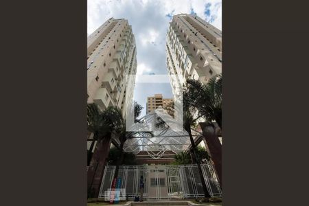 Apartamento para alugar com 75m², 2 quartos e 2 vagasFachada