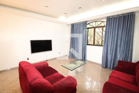 Sala1 de casa para alugar com 4 quartos, 400m² em Encantado, Rio de Janeiro