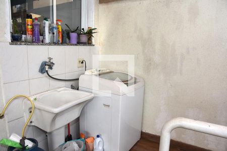 Casa de condomínio à venda com 117m², 3 quartos e 2 vagasÁrea de Serviço