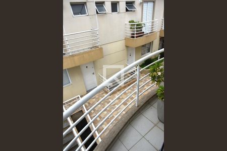 Casa de condomínio à venda com 117m², 3 quartos e 2 vagasVaranda