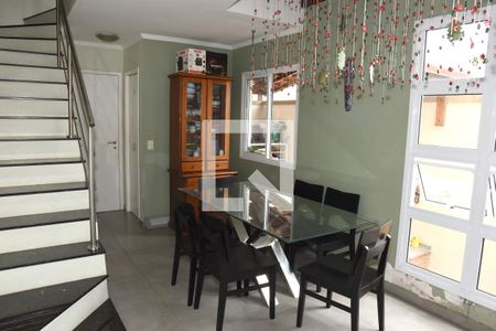 Casa de condomínio à venda com 117m², 3 quartos e 2 vagasSala 2