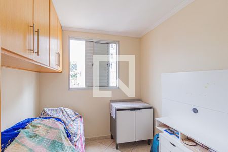 Quarto 2 de apartamento para alugar com 2 quartos, 50m² em Vila Caldas, Carapicuíba