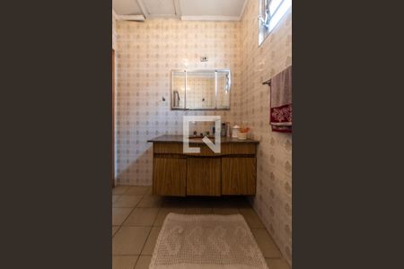 Casa à venda com 450m², 2 quartos e 4 vagasBanheiro Social