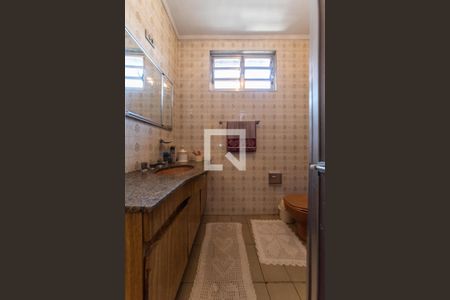 Banheiro Social de casa à venda com 2 quartos, 450m² em Vila Gumercindo, São Paulo