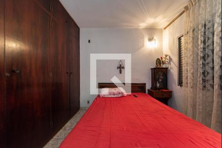 Casa à venda com 450m², 2 quartos e 4 vagasSuíte