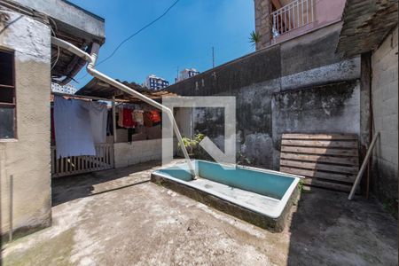 Casa à venda com 450m², 2 quartos e 4 vagasQuintal - Piscina