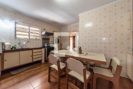 Casa à venda com 450m², 2 quartos e 4 vagasCozinha