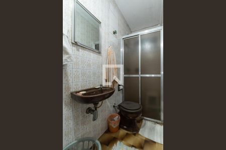 Casa à venda com 450m², 2 quartos e 4 vagasBanheiro da Suíte