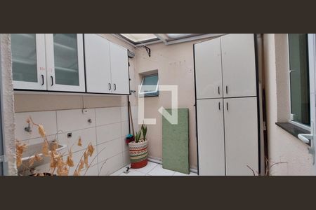 Apartamento à venda com 38m², 2 quartos e 1 vaga Apartamento à venda com 38m², 2 quartos e 1 vagaÁrea de Serviço