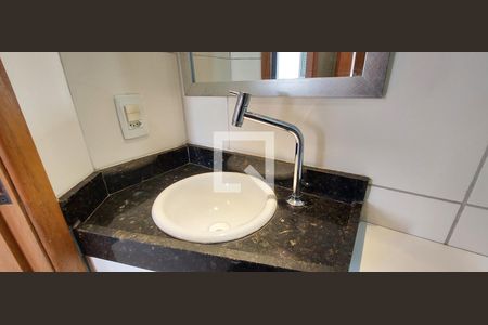 Apartamento à venda com 38m², 2 quartos e 1 vaga Apartamento à venda com 38m², 2 quartos e 1 vagaBanheiro