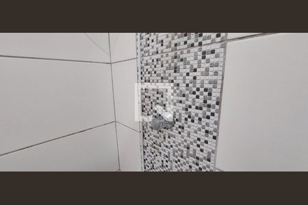 Banheiro  de apartamento à venda com 2 quartos, 38m² em Vila Helena, Santo André