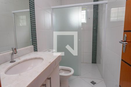 Casa para alugar com 220m², 2 quartos e 3 vagas Casa para alugar com 220m², 2 quartos e 3 vagasBanheiro social