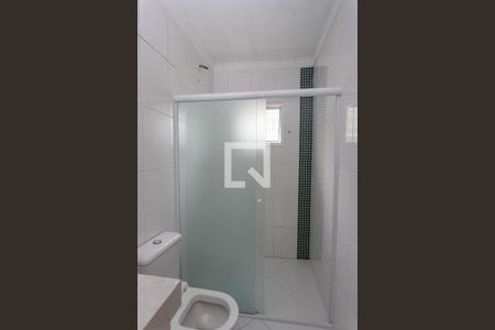 Casa para alugar com 220m², 2 quartos e 3 vagas Casa para alugar com 220m², 2 quartos e 3 vagasBanheiro social