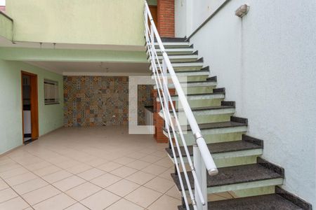 Casa para alugar com 220m², 2 quartos e 3 vagas Casa para alugar com 220m², 2 quartos e 3 vagasÁrea de lazer - churrasqueira