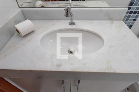 Casa para alugar com 220m², 2 quartos e 3 vagas Casa para alugar com 220m², 2 quartos e 3 vagasBanheiro da suíte