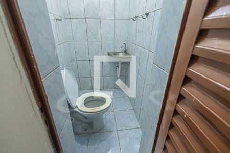 Banheiro de casa à venda com 1 quarto, 65m² em Glória, Belo Horizonte