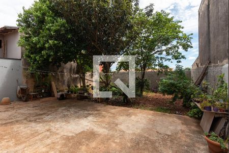 Casa à venda com 111m², 2 quartos e 3 vagasQuintal