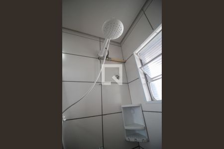 Banheiro  de kitnet/studio para alugar com 1 quarto, 30m² em Parque Manchester, Sorocaba